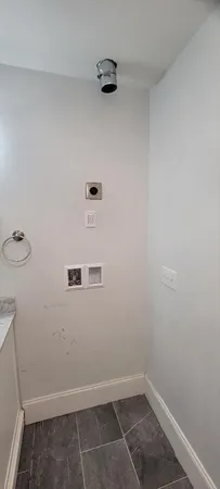 $2,100 | 158-160 Roslindale Avenue, Unit 1, Boston, MA 02131