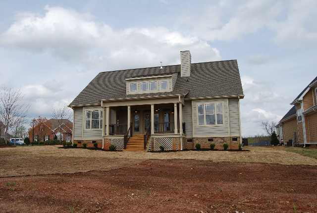 329 Park Ridge Circle Greer, SC 29651 - Photo 2 of 17 Gallery Image 2