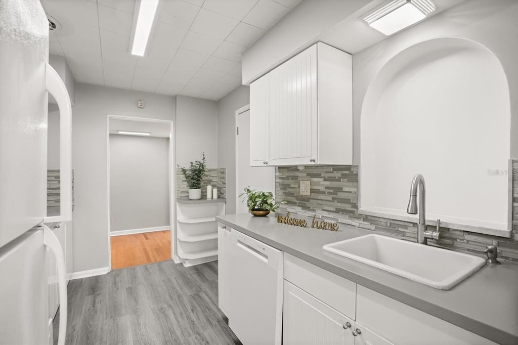 524 Byron Road Winter Park, FL 32792 - Photo 9 of 33