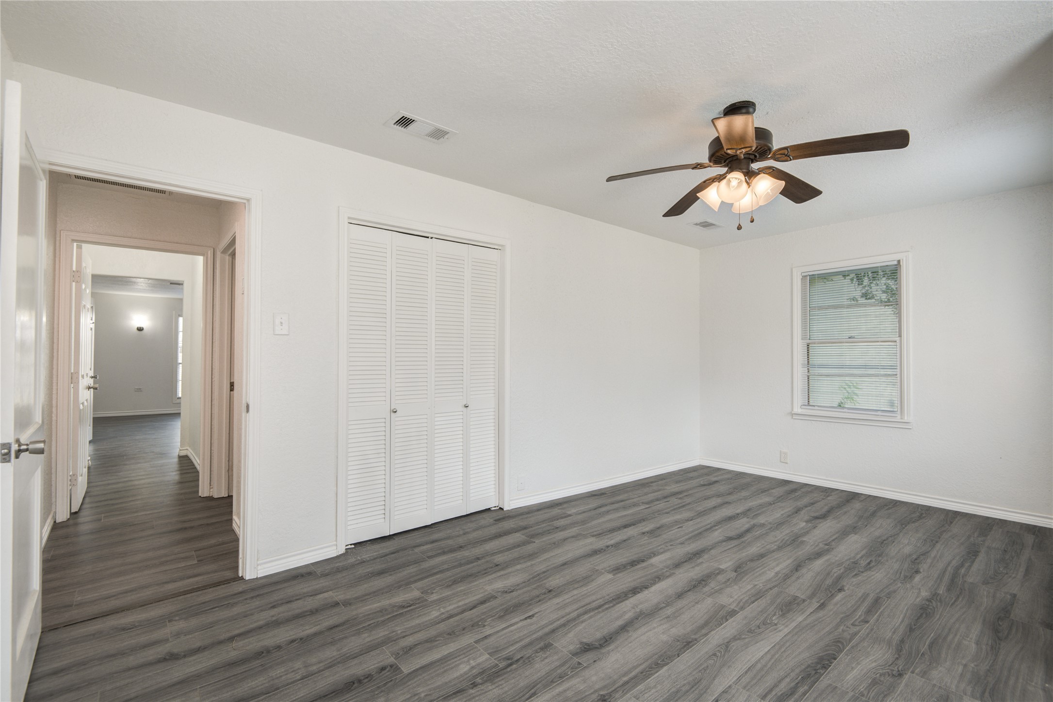 704 Pin Money Street Clute, TX 77531 - Photo 12 of 21