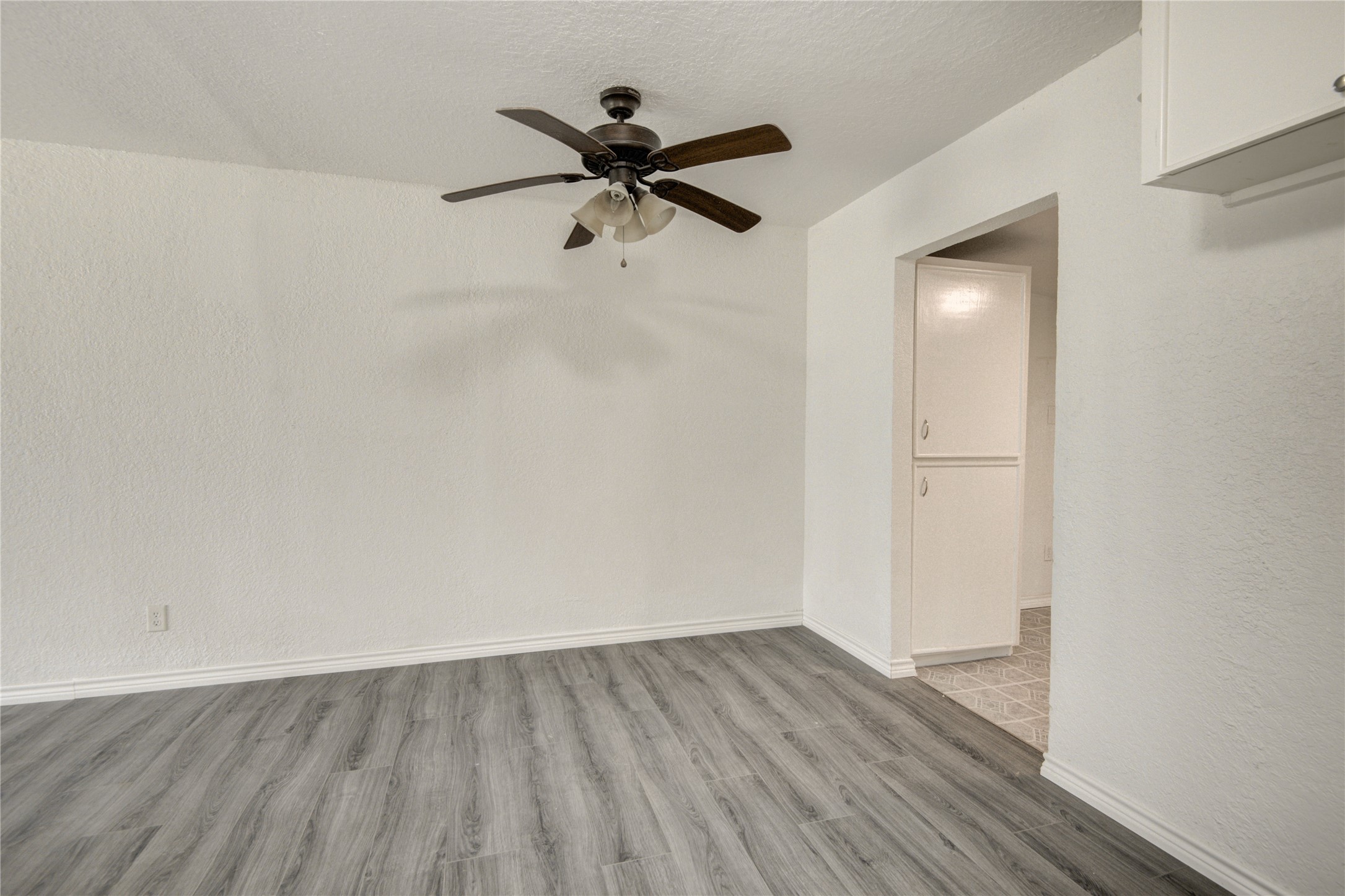 704 Pin Money Street Clute, TX 77531 - Photo 5 of 21