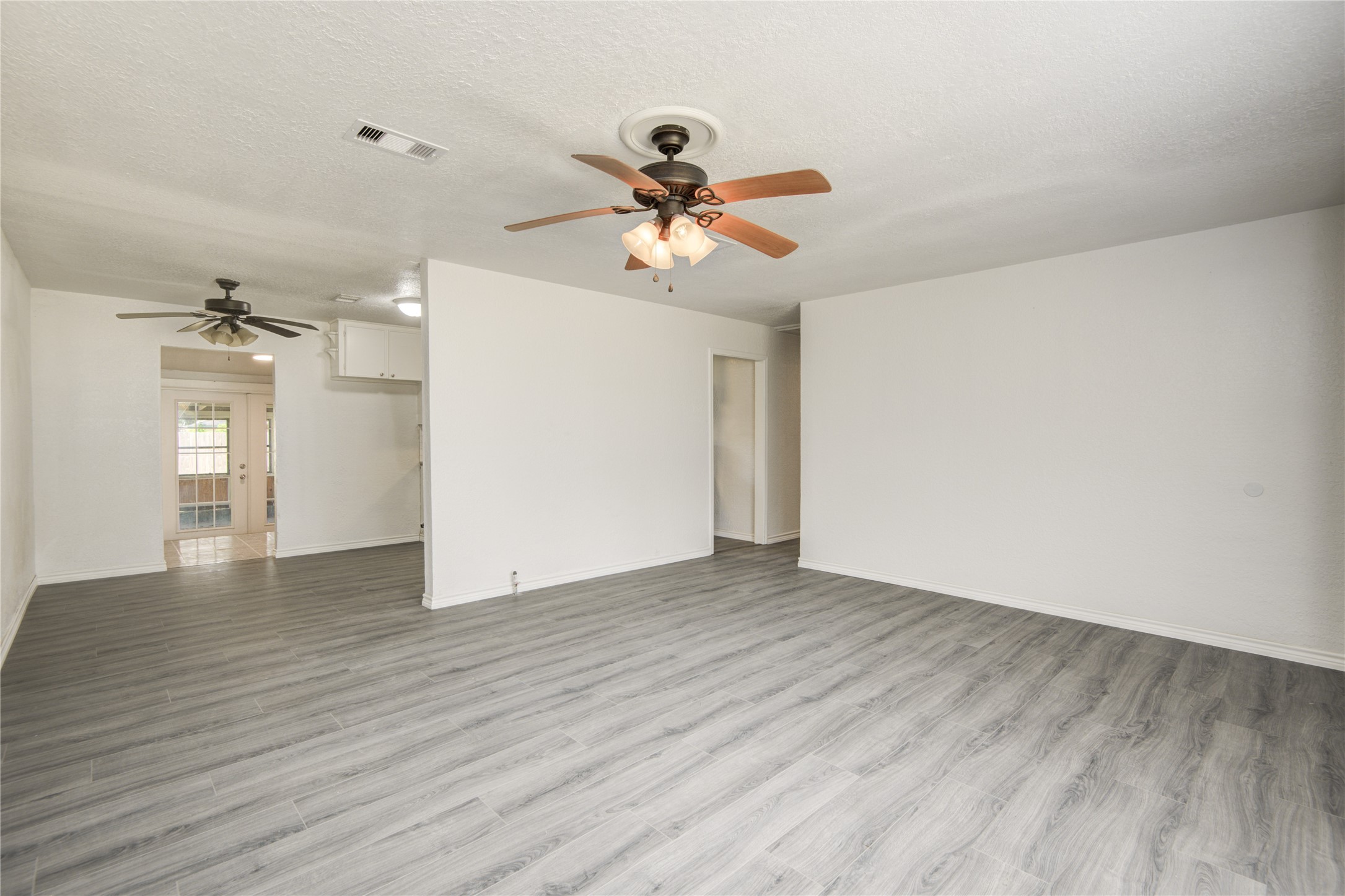 704 Pin Money Street Clute, TX 77531 - Photo 6 of 21