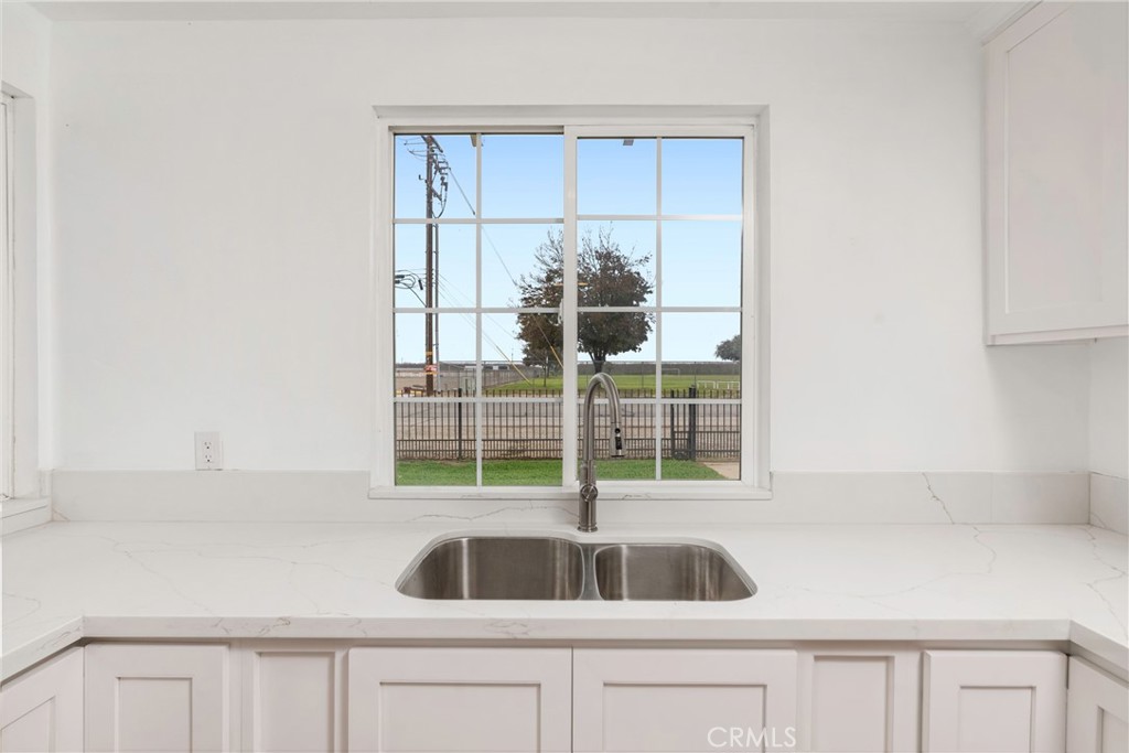 749 Browning Road McFarland, CA 93250 - Photo 9 of 32