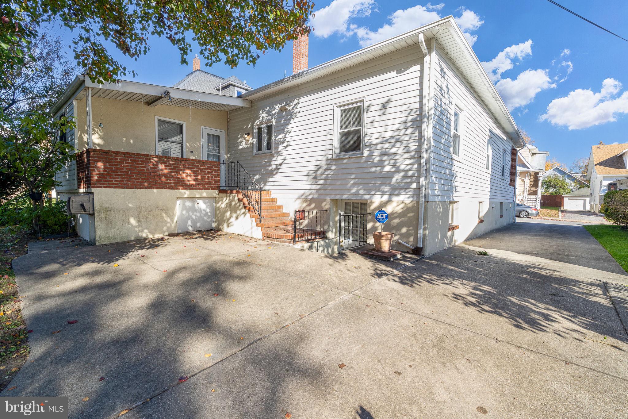 3005 Rueckert Avenue Baltimore, MD 21214 - Photo 27 of 38 Rear entrance/patio/parking pad