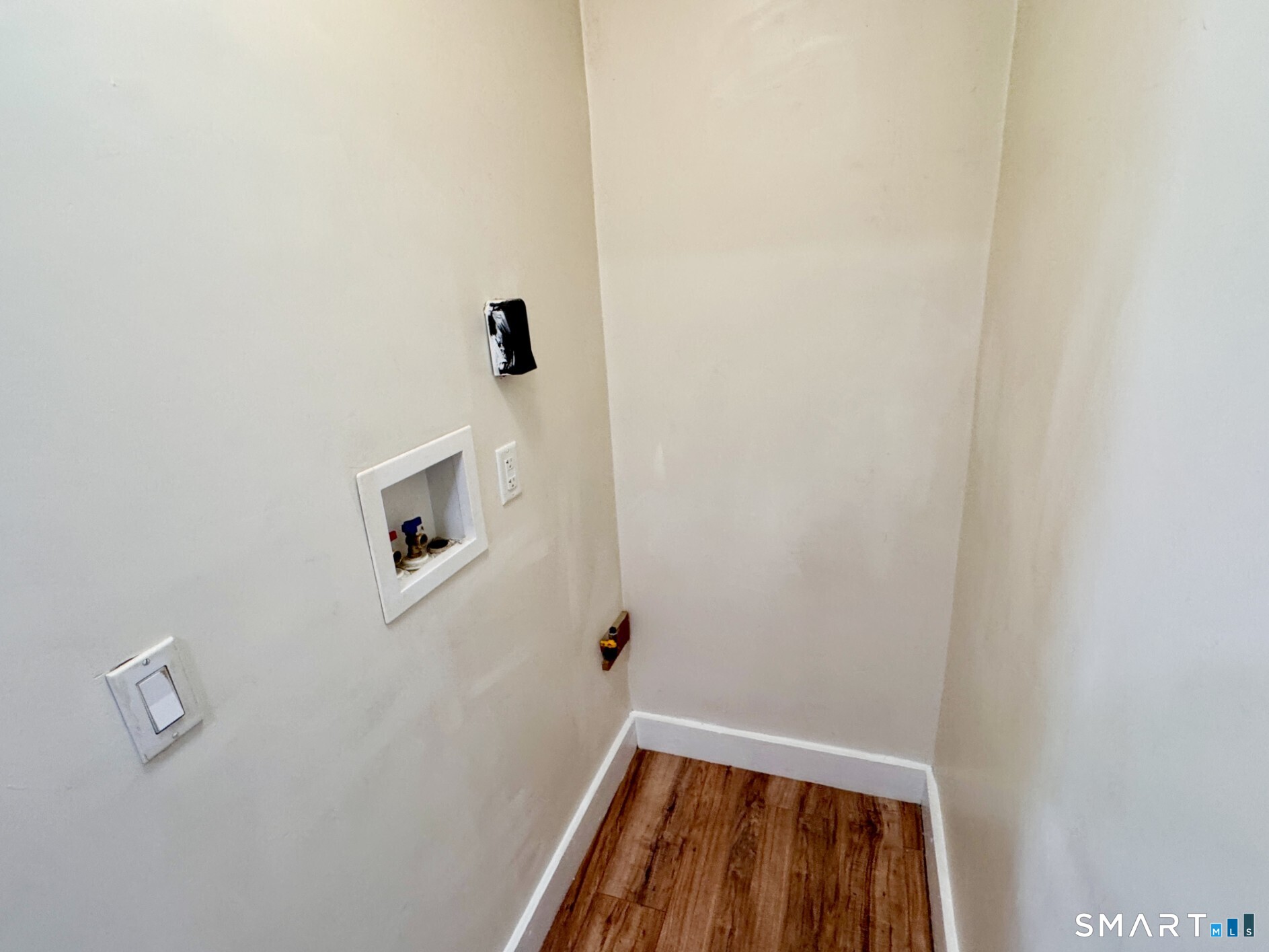 47 Whiting Avenue Torrington, CT 06790 - Photo 12 of 25