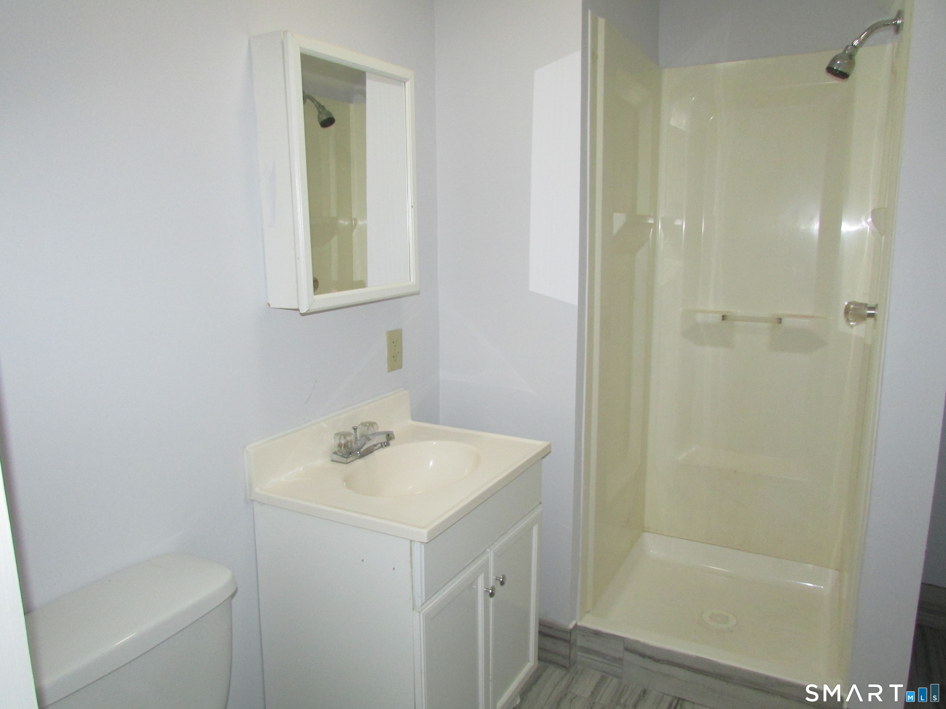 47 Whiting Avenue Torrington, CT 06790 - Photo 21 of 25