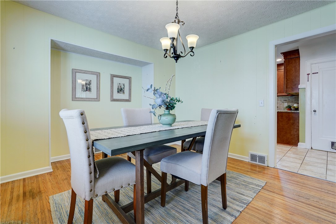 52 Edgemont Road Rochester, NY 14620 - Photo 11 of 29