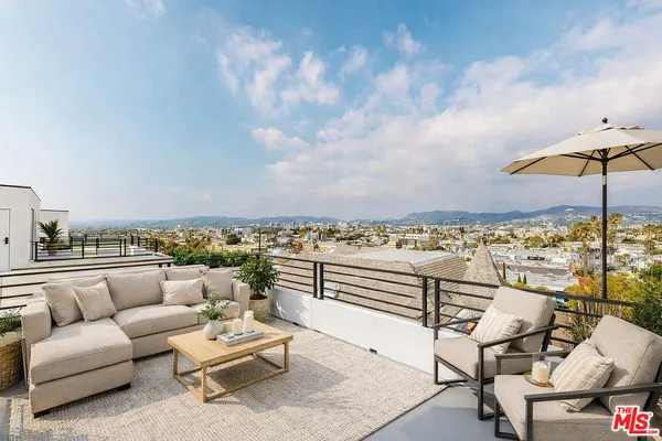 $3,775 | 525 North Normandie Avenue, Los Angeles, CA 90004