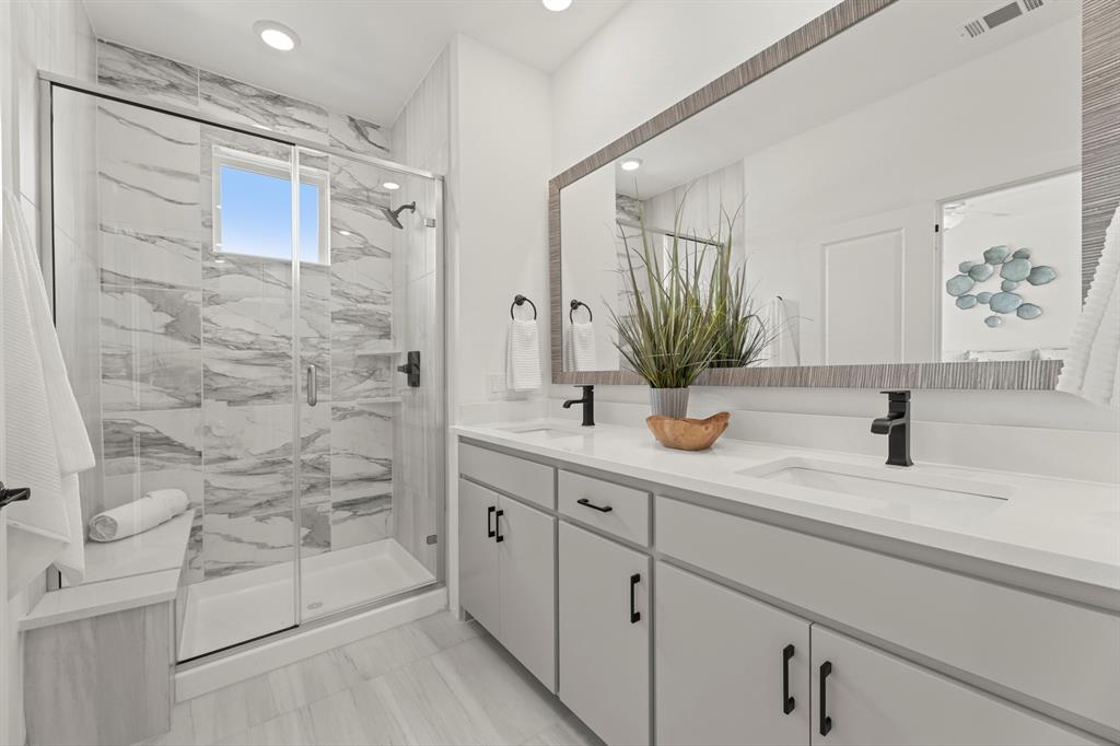 2005 Aldrich Road Celina, TX 75009 - Photo 18 of 27 18. 2005 Aldrich - Bath (2)