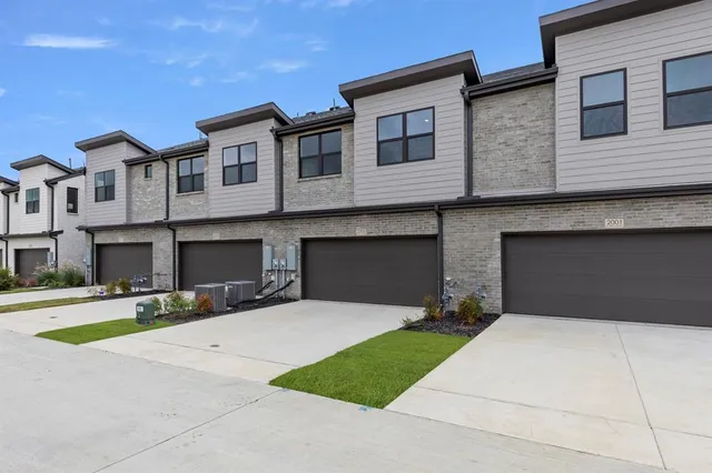 $359,900 | 2005 Aldrich Road, Celina, TX 75009