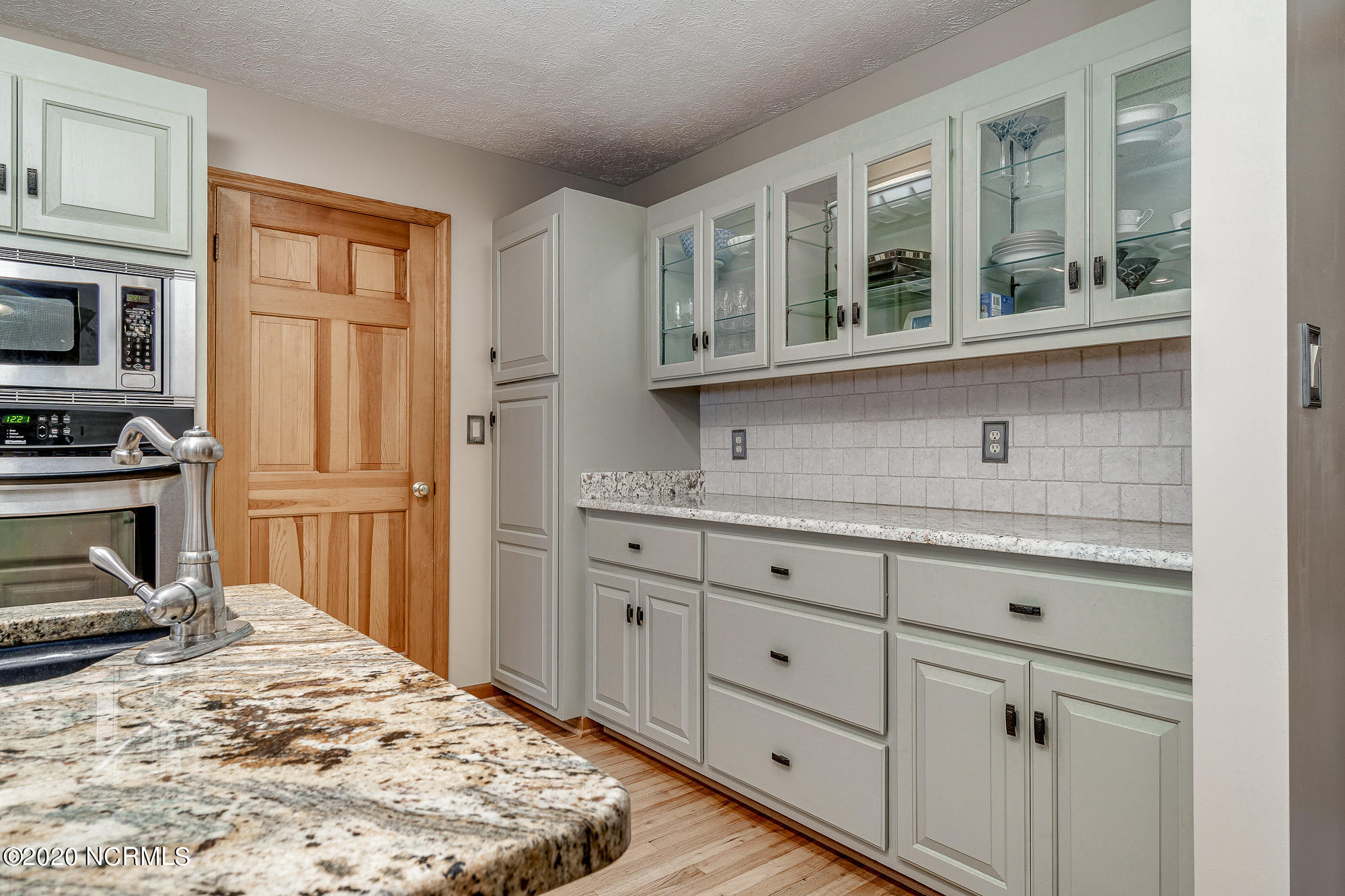 951 Becton Road Havelock, NC 28532 - Photo 14 of 75 Large kitchen w/ island seating