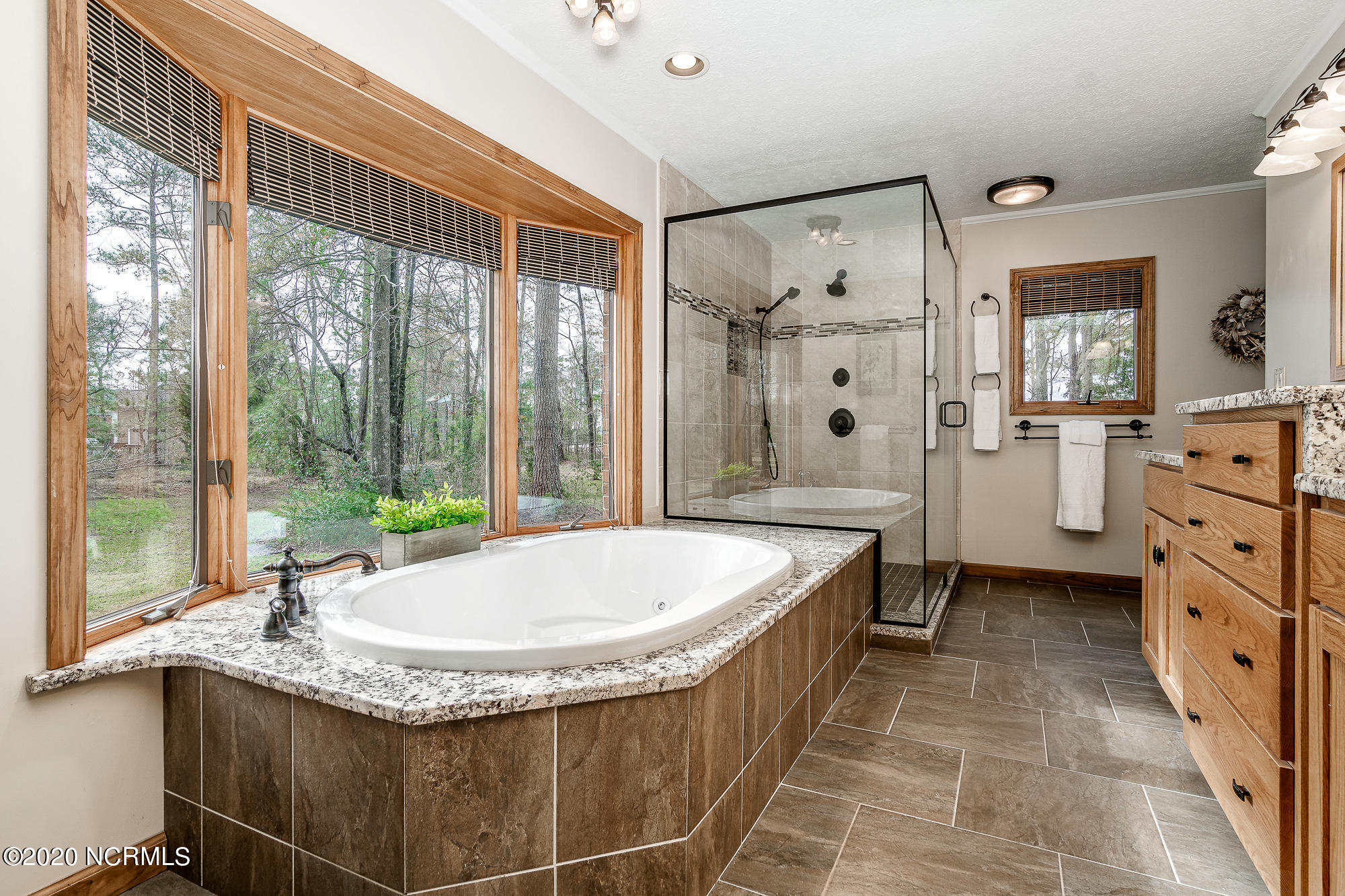 951 Becton Road Havelock, NC 28532 - Photo 7 of 75 En suite master bathroom