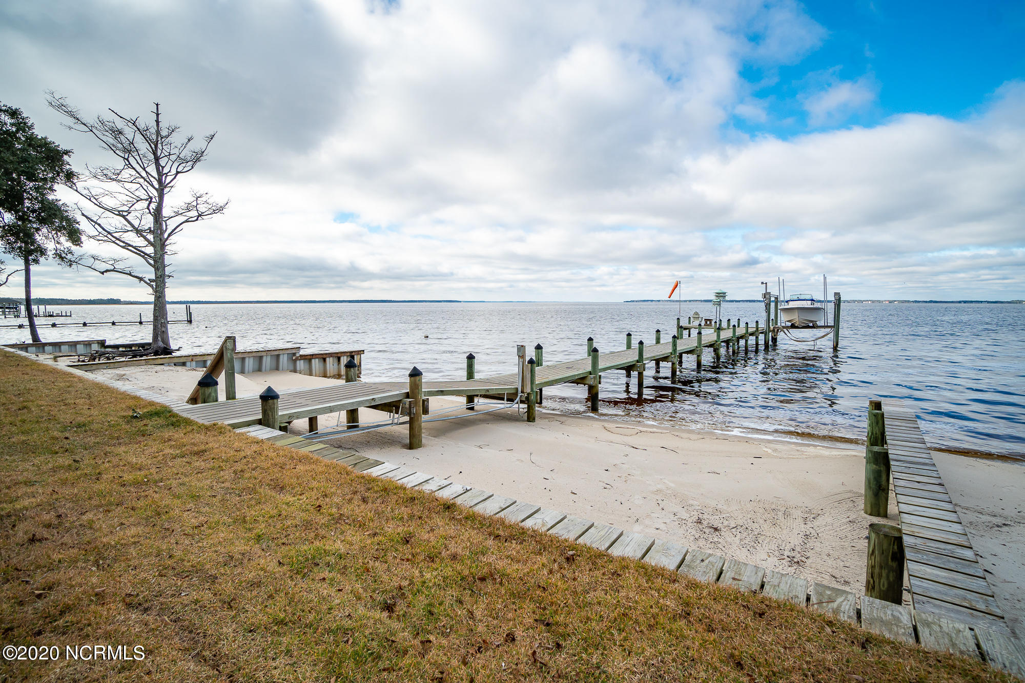 951 Becton Road Havelock, NC 28532 - Photo 8 of 75 Private beach and dock in backyard