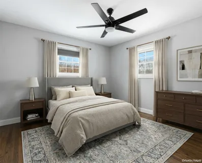 $625,000 | 16 Blackman Street, Smithtown, NY 11787