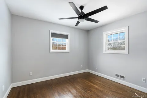 $625,000 | 16 Blackman Street, Smithtown, NY 11787