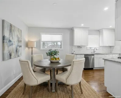 $625,000 | 16 Blackman Street, Smithtown, NY 11787