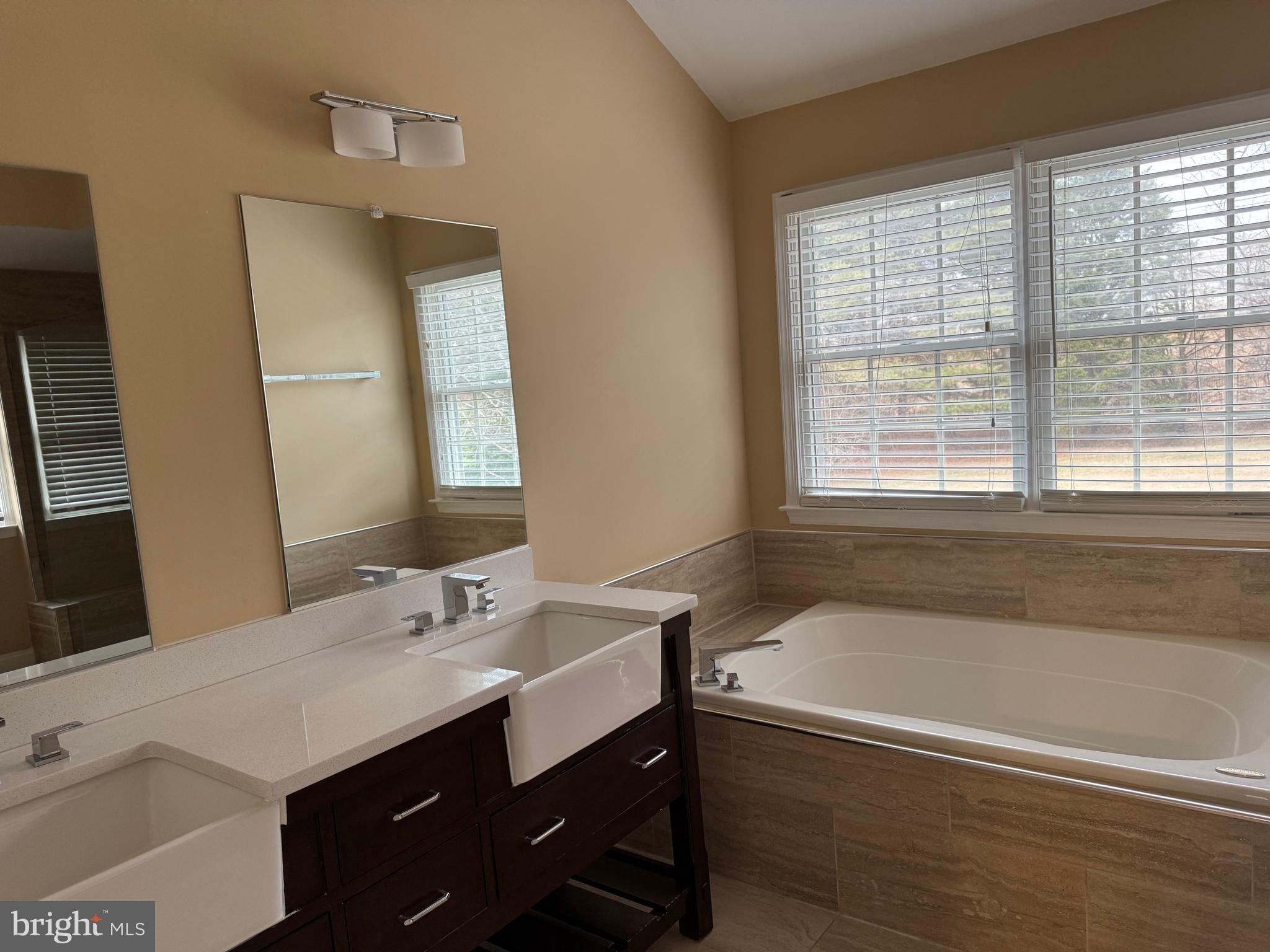 10500 Dunn Meadow Road Vienna, VA 22182 - Photo 24 of 43 Master bath room