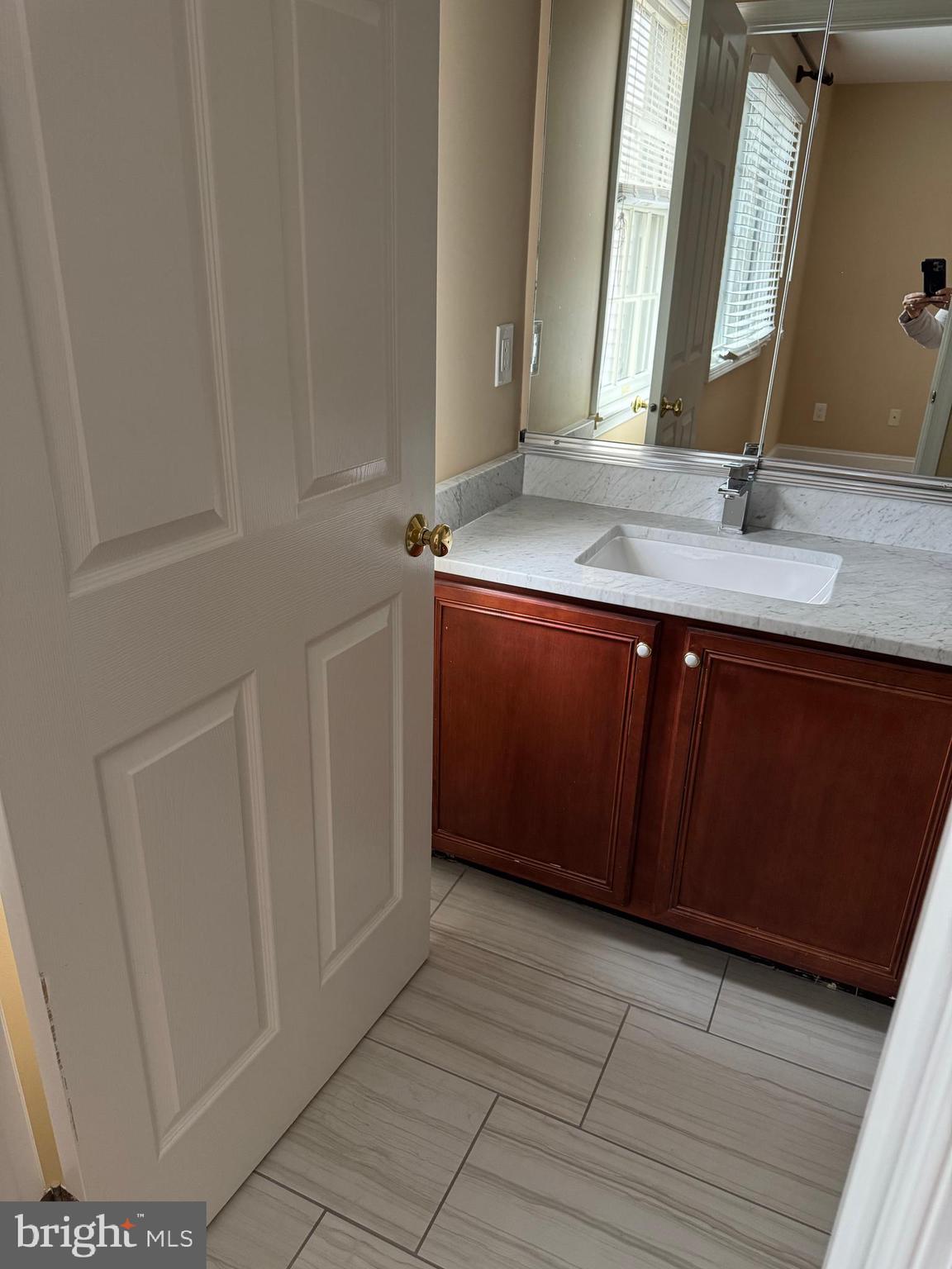 10500 Dunn Meadow Road Vienna, VA 22182 - Photo 28 of 43 Gallery Image 28