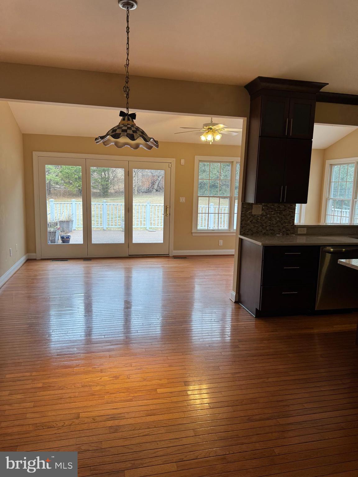 10500 Dunn Meadow Road Vienna, VA 22182 - Photo 7 of 43 Gallery Image 7