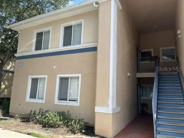 $1,950 | 495 Las Cortes Lane, Unit 102, Orlando, FL 32824