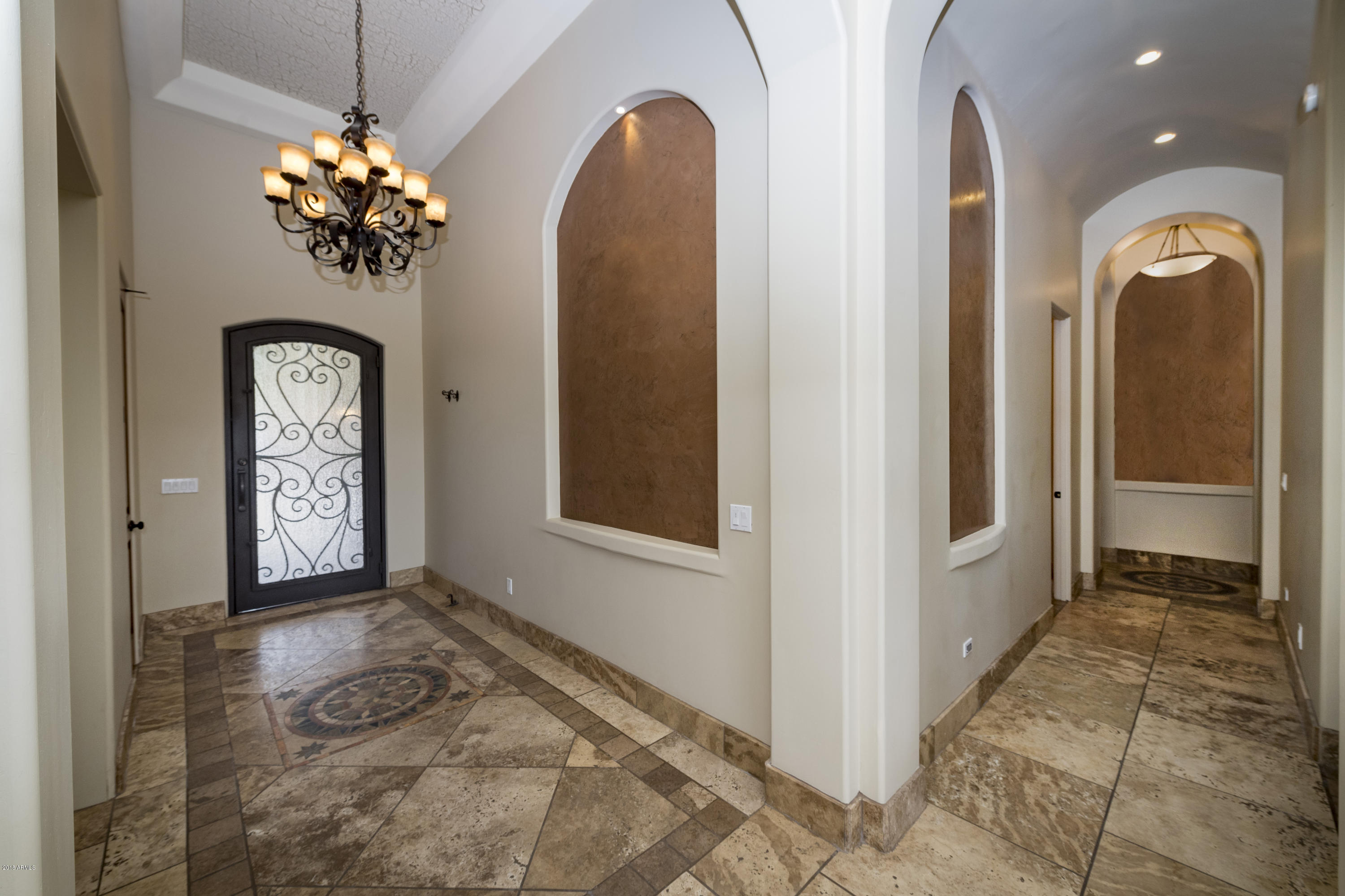 524 West Rock View Road Phoenix, AZ 85085 - Photo 3 of 46 3