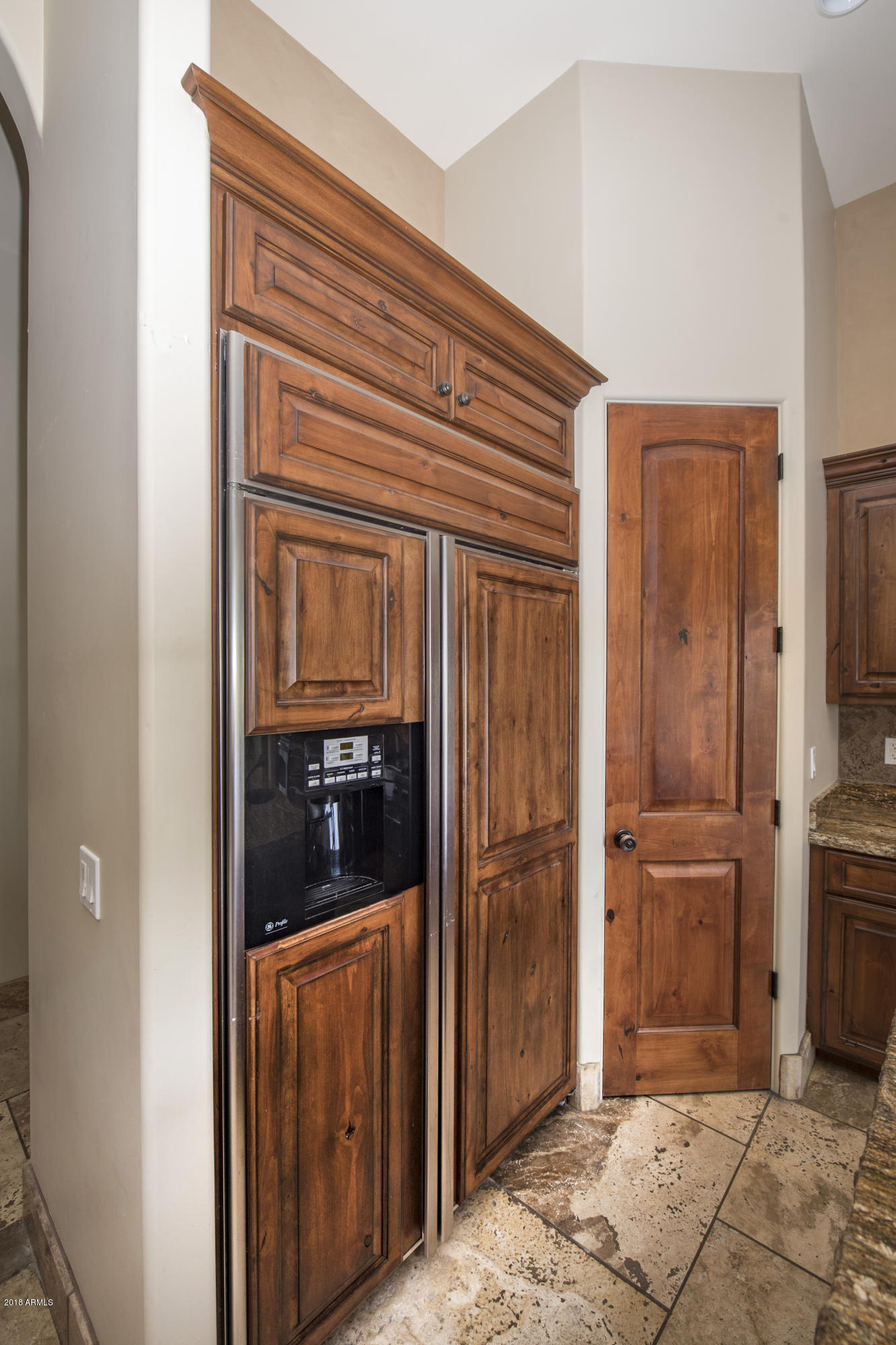 524 West Rock View Road Phoenix, AZ 85085 - Photo 10 of 46 10