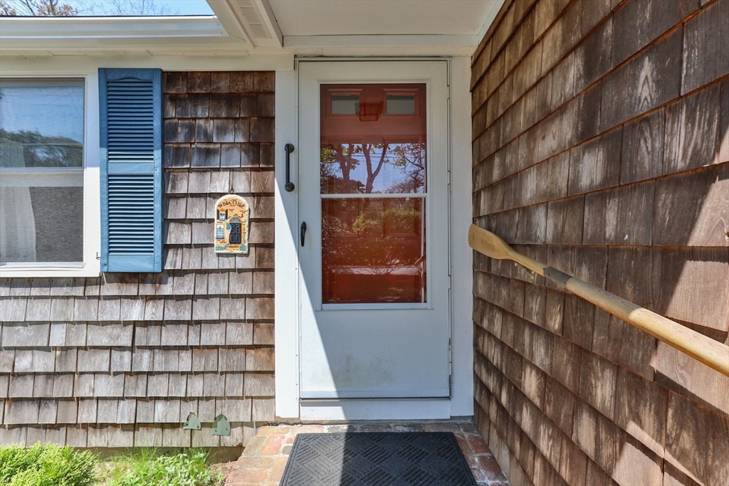7 Aunt Matties Road Chatham, MA 02633 - Photo 5 of 38