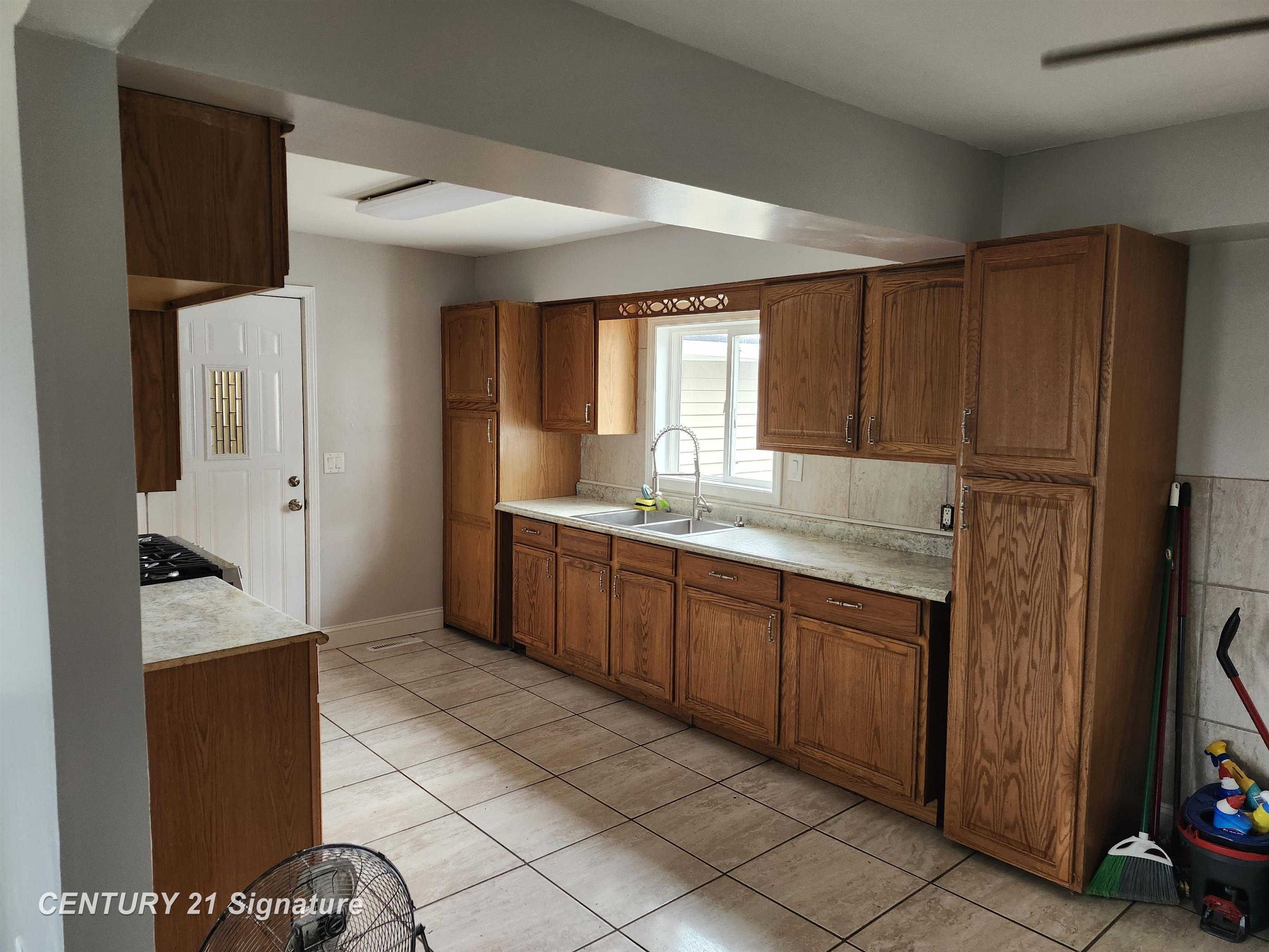 6288 Becker Road Saginaw, MI 48601 - Photo 11 of 22 Gallery Image 11
