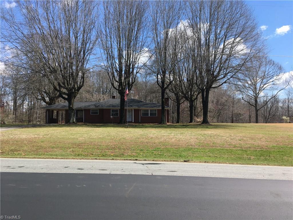 1111 McCoy Road Reidsville, NC 27320 - Photo 4 of 28 Gallery Image 4