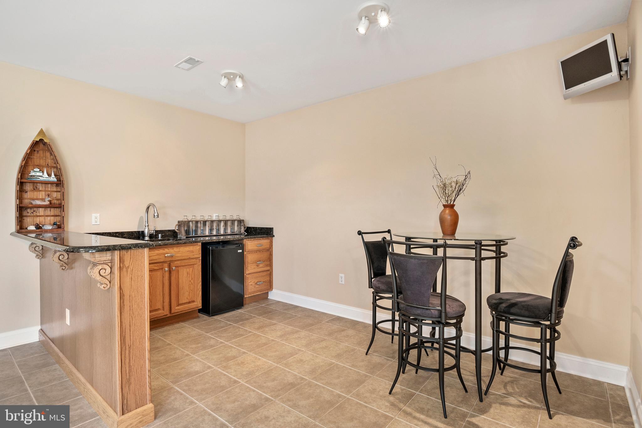 133 Wood Chip Road Elkton, MD 21921 - Photo 30 of 40 Basement kitchenette