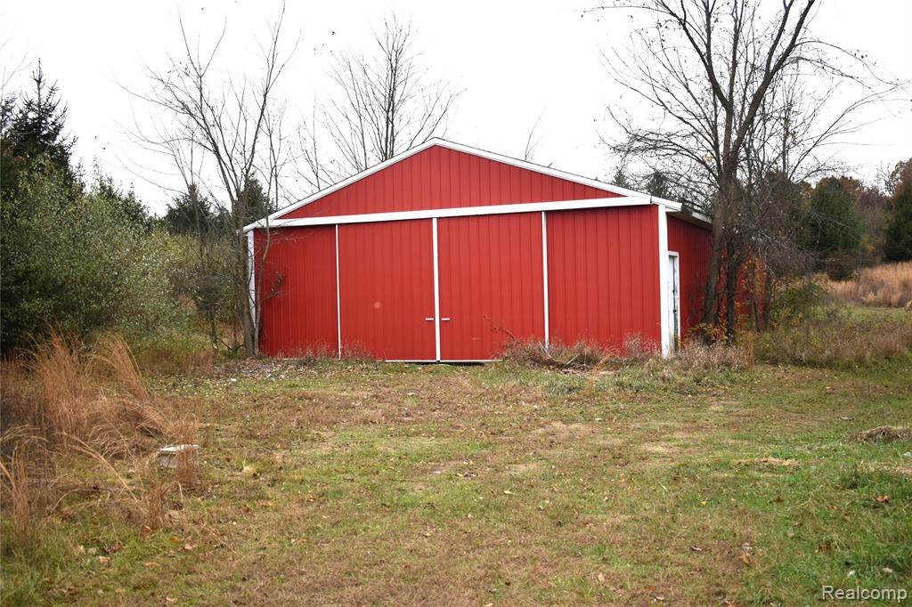 9701 Roberts Road Gregory, MI 48137 - Photo 34 of 39
