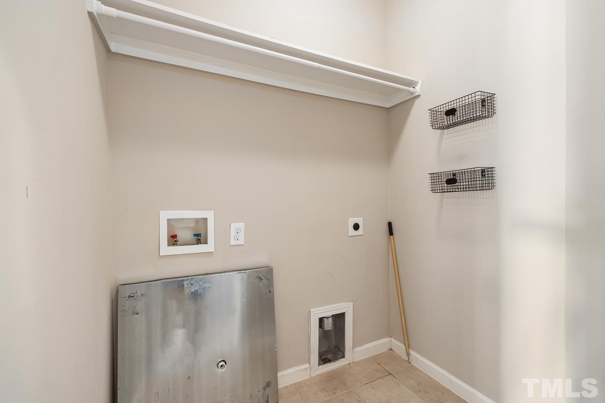 1327 Rembrandt Circle Raleigh, NC 27607 - Photo 29 of 41 a view of bathroom
