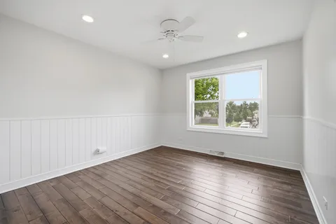 $525,000 | 1596 Texas Street, Elk Grove Village, IL 60007