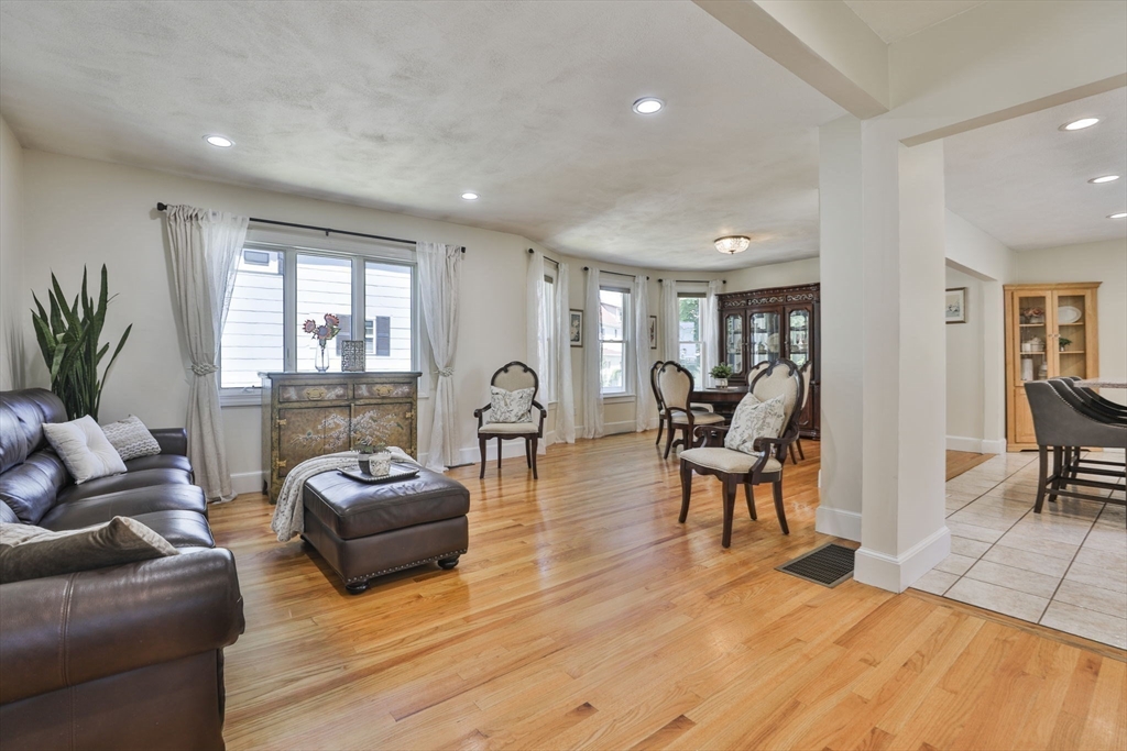 16 Endicott Street Saugus, MA 01906 - Photo 7 of 42