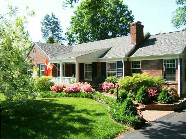 502 Kinglan Road Louisville, KY 40207 - Photo 1 of 1 Primary Photo