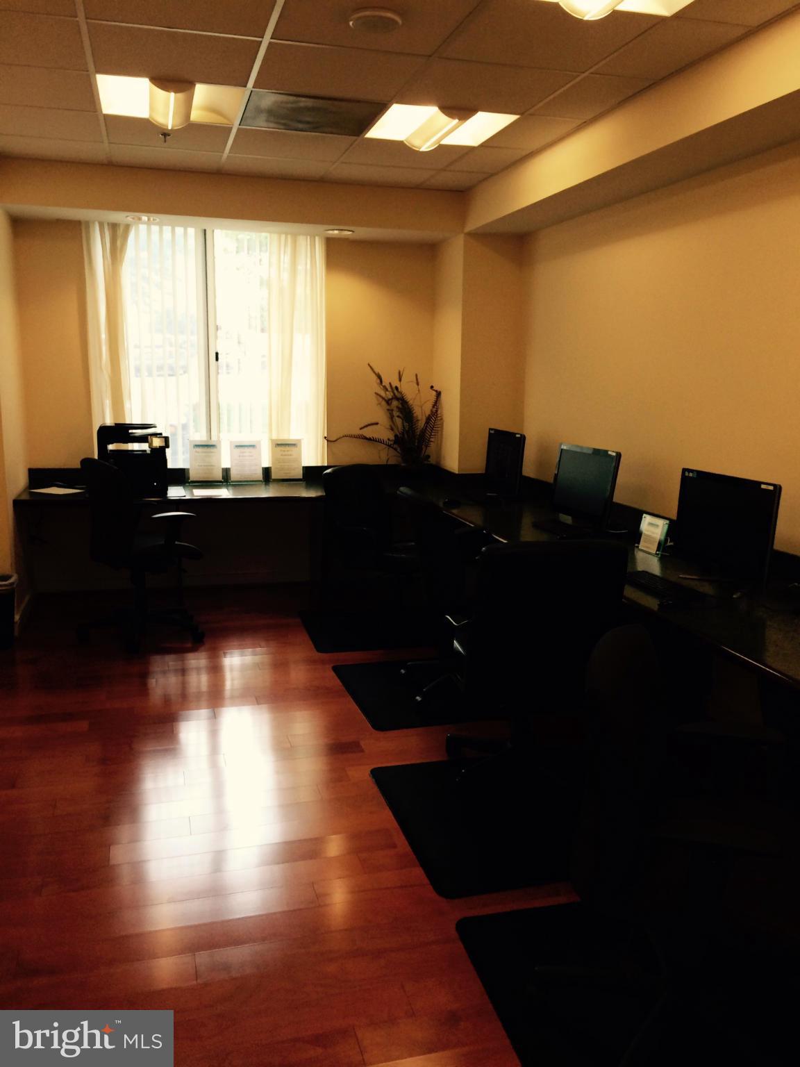 2726 Gallows Road, Unit 1207 Vienna, VA 22180 - Photo 29 of 30 Business Center