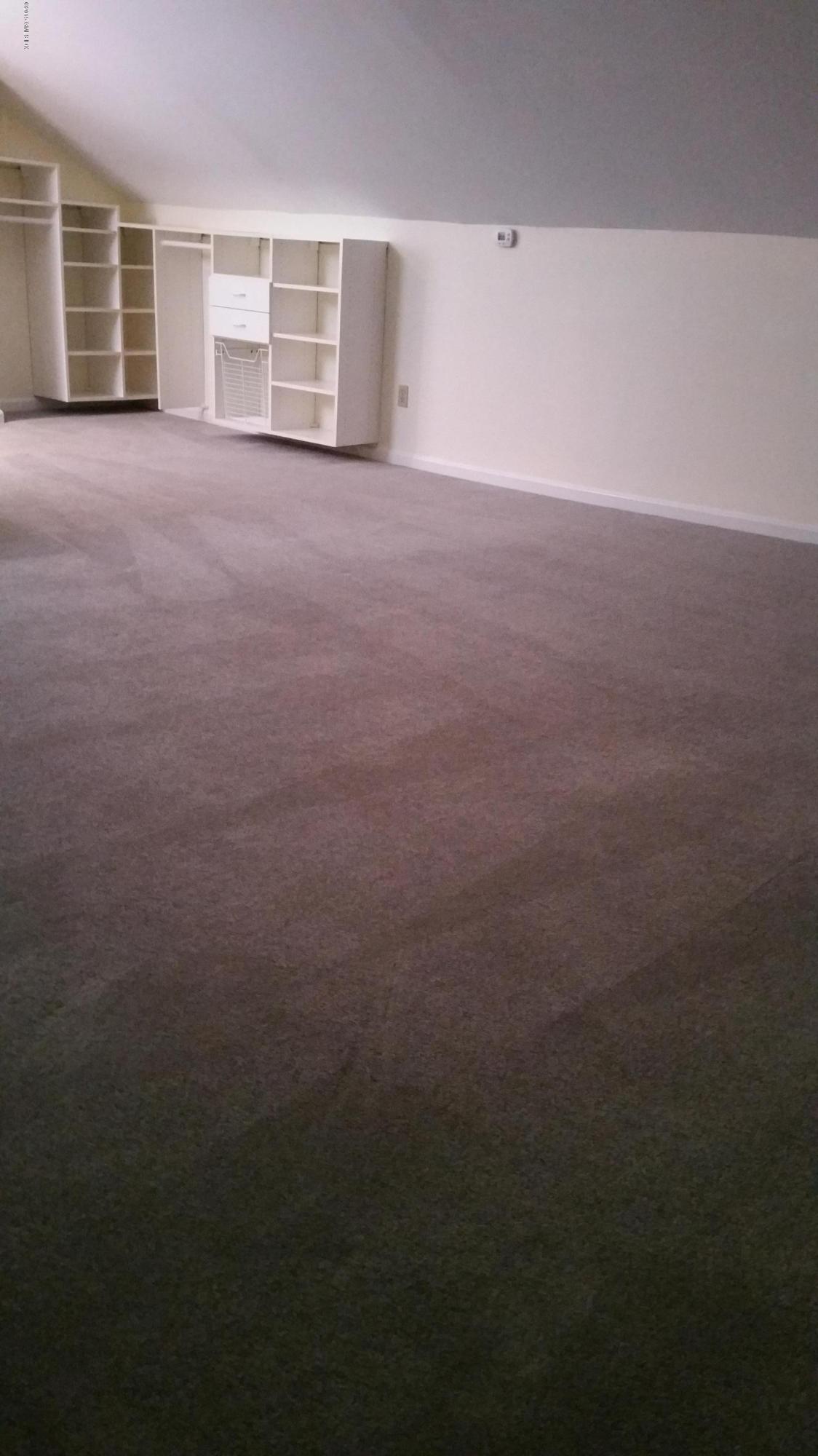 6 Caroline Farms Road, Unit 3 Cos Cob, CT 06807 - Photo 20 of 22 3rd Floor BR/Office