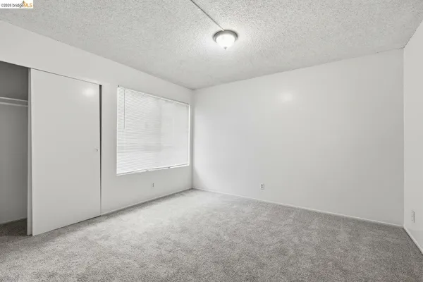 $184,999 | 355 Parkview Terrace, Unit D1, Vallejo, CA 94589