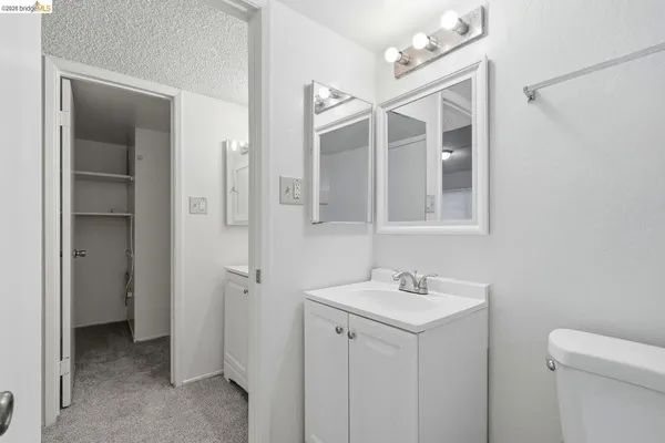 $184,999 | 355 Parkview Terrace, Unit D1, Vallejo, CA 94589