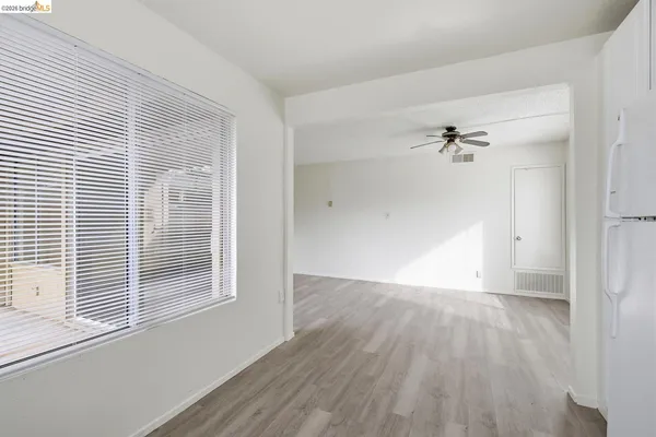 $184,999 | 355 Parkview Terrace, Unit D1, Vallejo, CA 94589