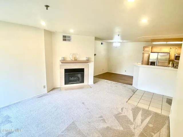 $417,250 | 631 Oak Run Trail, Unit TL205, Oak Park, CA 91377