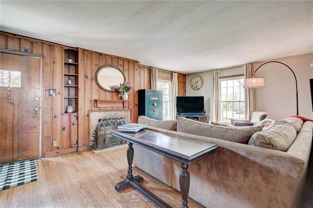 158 North Franklin Road Indianapolis, IN 46219 - Photo 6 of 33 Gallery Image 6