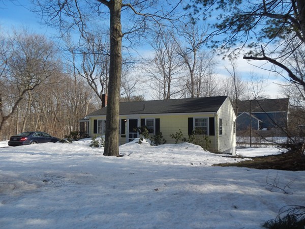 5 Fisher Road Hingham, MA 02043 - Photo 3 of 28 Gallery Image 3