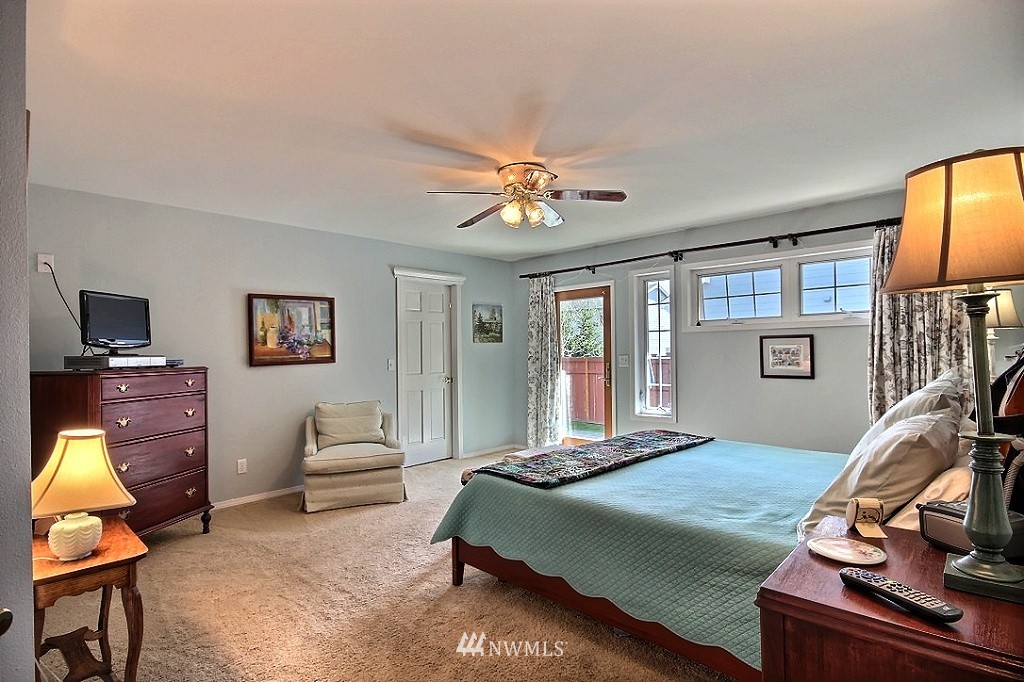 6721 Southeast 2nd Place Renton, WA 98059 - Photo 14 of 25