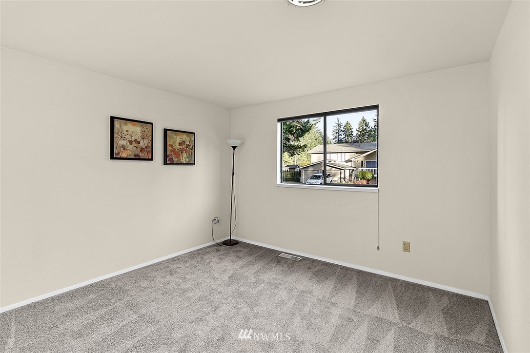 9607 122nd Avenue Southeast Renton, WA 98056 - Photo 17 of 38