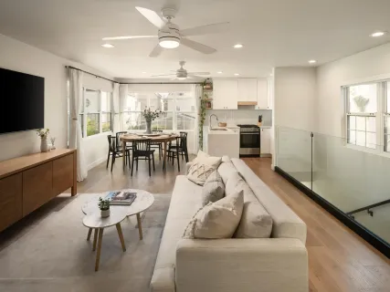 $2,695,000 | 822 Seagirt Court, San Diego, CA 92109