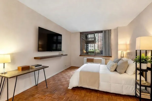 $5,500 | 235 East 40th Street, Unit 7C | Murray Hill