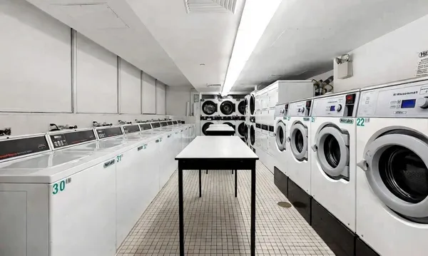 $5,500 | 235 East 40th Street, Unit 7C | Murray Hill
