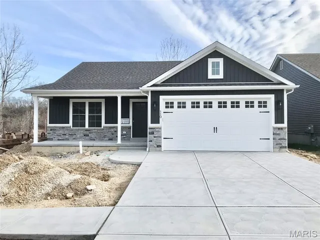 $341,900 | 1648 Flagstaff Drive, Festus, MO 63028