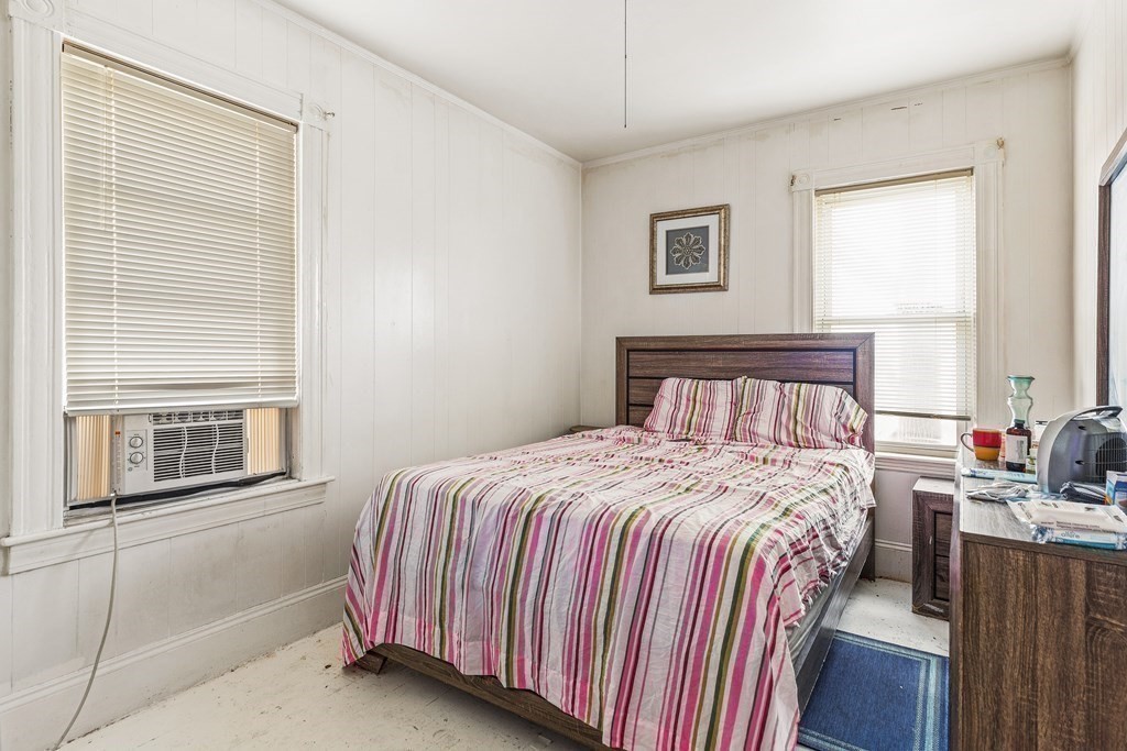 22 Rowell Street Boston, MA 02125 - Photo 22 of 34